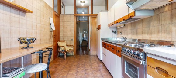 Villa T6 em Rescaldina, Italy N.º 360136 2