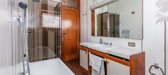 Villa T6 em Rescaldina, Italy N.º 360136 44