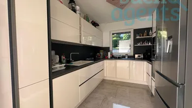 Дом с 5 спальнями в Клоштернойбург, Австрия № 119981