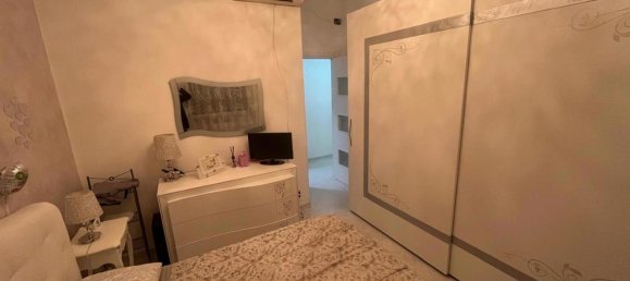 3-Zimmer Wohnung in Bari, Italy, Nr. 15081 6