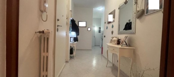 3-Zimmer Wohnung in Bari, Italy, Nr. 15081 3