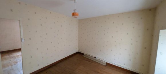 2 bedrooms House in Avoise, France No. 109814 7