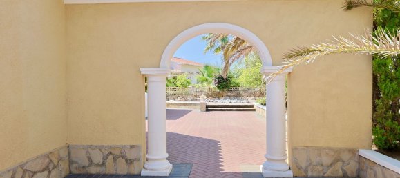 4 bedrooms Villa in Alicante, Spain No. 172746 8