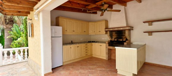 4 bedrooms Villa in Alicante, Spain No. 172746 12