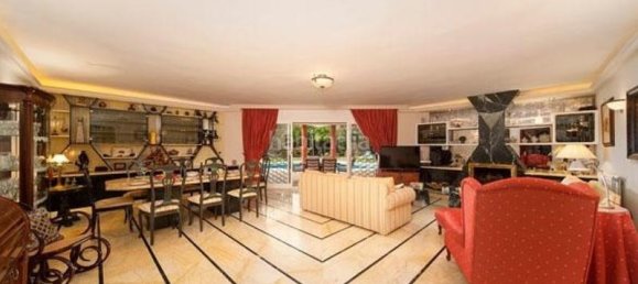 5 Schlafzimmer Villa in Estepona, Spain, Nr. 119920 2