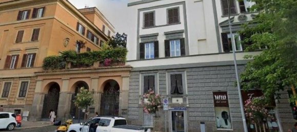 3 bedrooms Apartment in Rome, Italy No. 378164 3