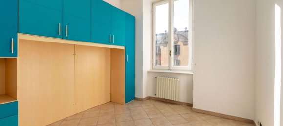 4 rooms Apartment in Turin, Italy No. 12680 20