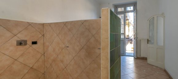 4 rooms Apartment in Turin, Italy No. 12680 12