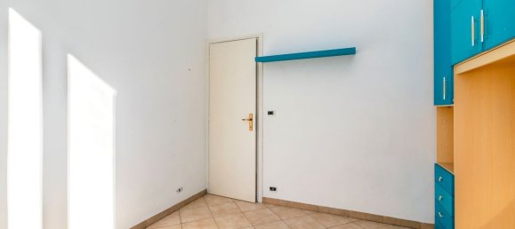 4 rooms Apartment in Turin, Italy No. 12680 22