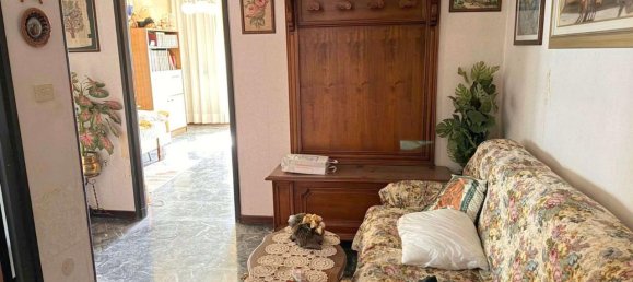 Apartamento de 3 habitaciónes en Alessandria, Italy No. 5991 2