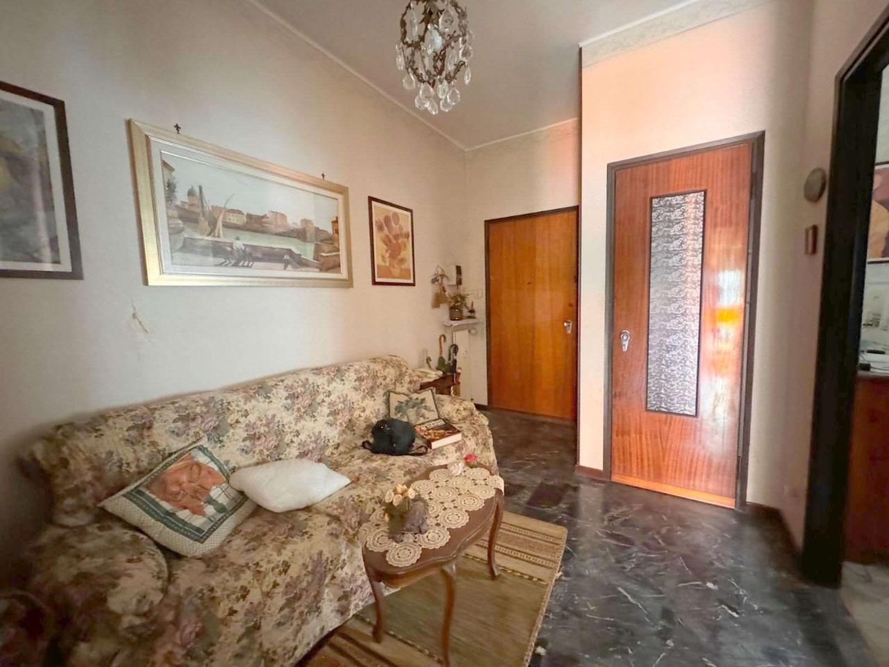 Apartamento de 3 habitaciónes en Alessandria, Italy No. 5991