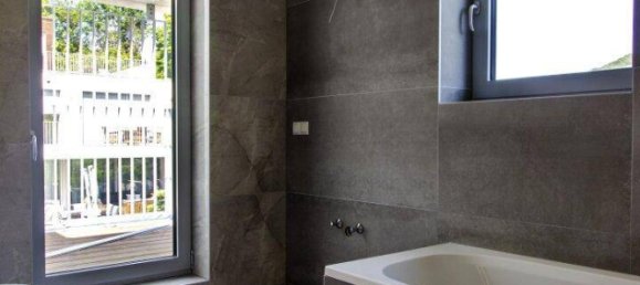 6-salle Villa à Hinterbruhl, Austria No. 192086 18