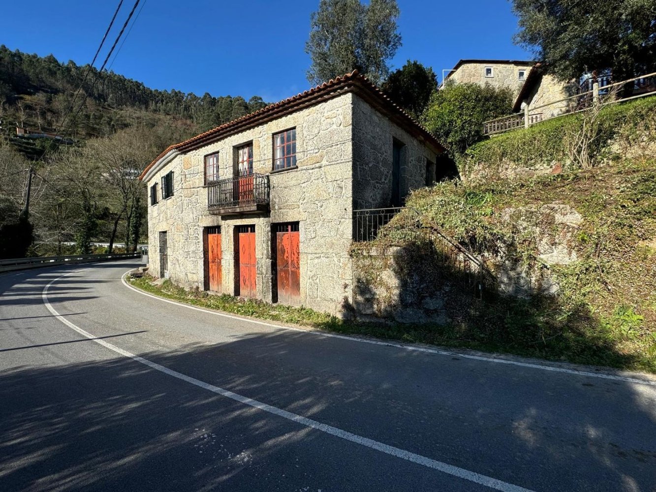 3 bedrooms Castles in Rio Caldo, Portugal No. 164961