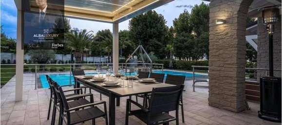 4 غرف نوم فيلا في Sirmione, Italy رقم 124974 17