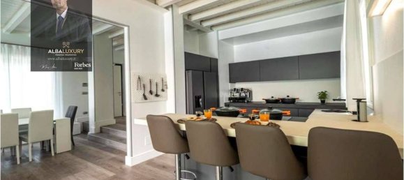 4 غرف نوم فيلا في Sirmione, Italy رقم 124974 37