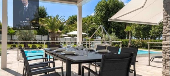 4 غرف نوم فيلا في Sirmione, Italy رقم 124974 7