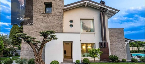 4 غرف نوم فيلا في Sirmione, Italy رقم 124974 33