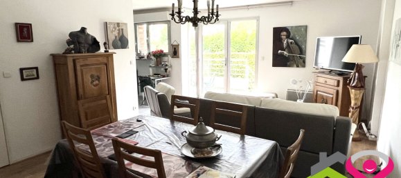 2 bedrooms Apartment in Valenciennes, France No. 152331 3