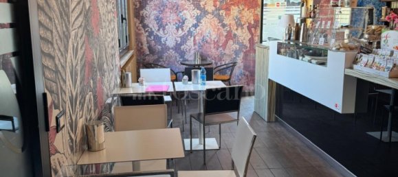 3 rooms Commercial property in Orio Litta, Italy No. 66772 2