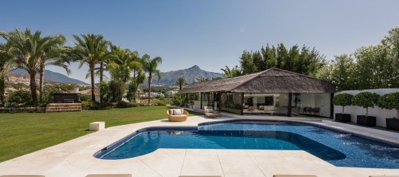 7 bedrooms Villa in Marbella, Spain No. 120428 40