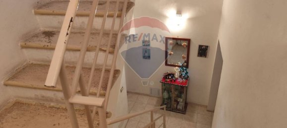 Дом с 3 комнатами в Нойкаттаро, Италия № 167663 10