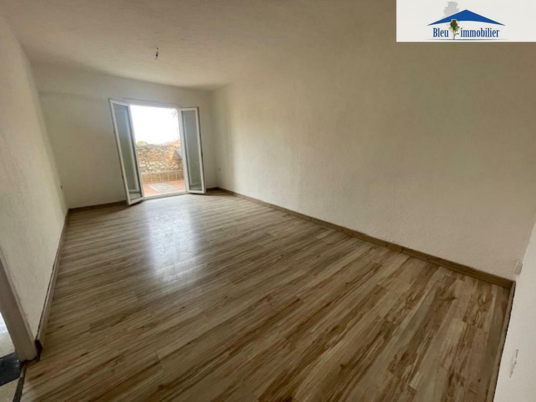 3 rooms Building in Pyrenees-Orientales, France No. 355648