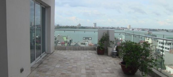 Apartamento de 3 dormitorios en Tay Ho, Vietnam No. 6992 2