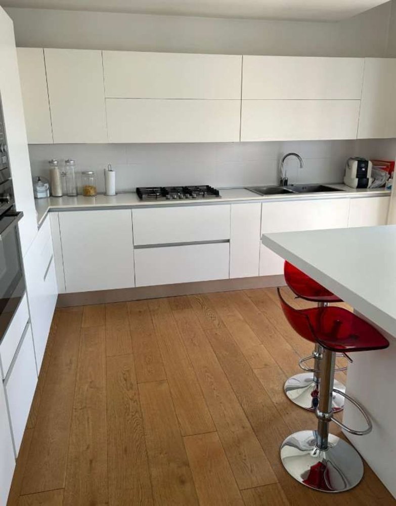 Apartamento de 6 divisões em Meda, Italy N.º 8548