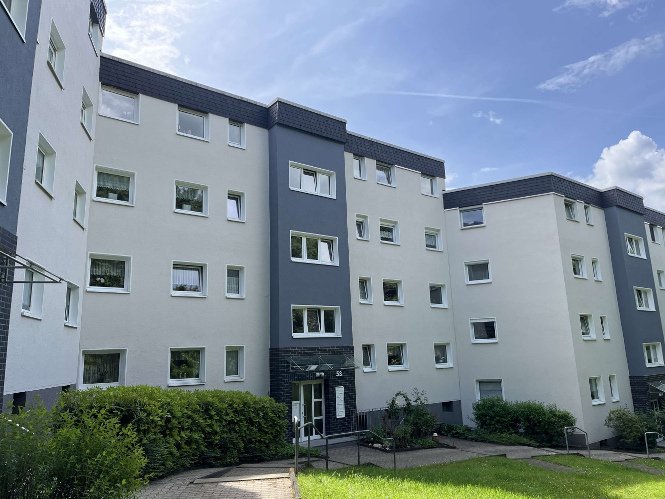 Квартира с 2 спальнями в Золинген, Германия № 223310