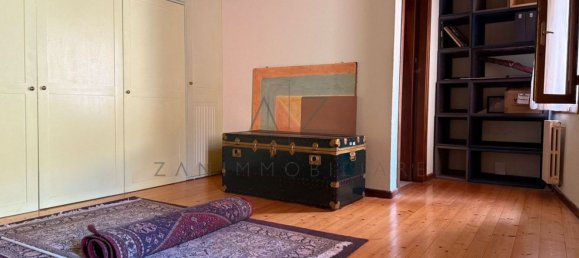 4 rooms House in Asolo, Italy No. 188841 42