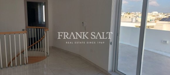 Bureau à Attard, Malta 70m² No. 12323 11