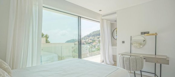 Villa de 4 dormitorios en Alicante, Spain No. 67154 32