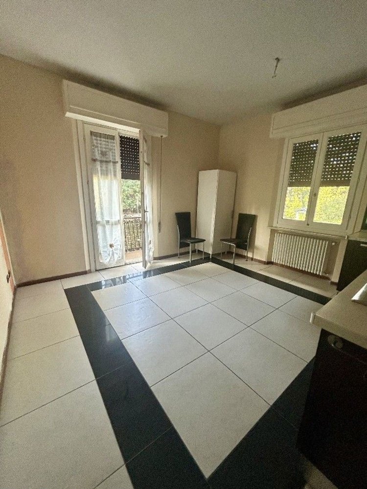 Квартира с 4 спальнями в Реджо Эмилия, Италия № 336210