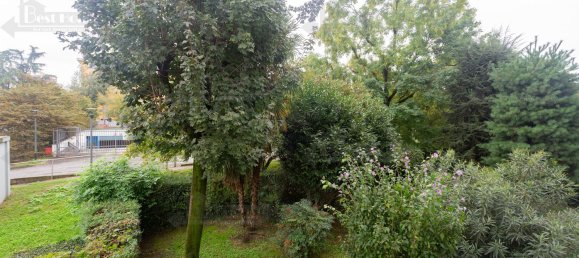 2-salle Appartement à Milan, Italy No. 244476 19