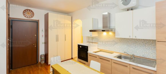2-salle Appartement à Milan, Italy No. 244476 10