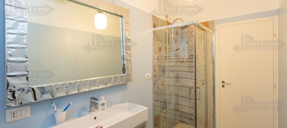 2-salle Appartement à Milan, Italy No. 244476 16