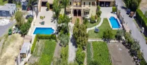 10 bedrooms House in La Quinta, Spain No. 38868 12