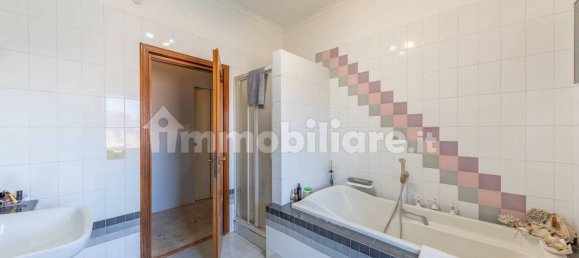 3 Schlafzimmer Wohnung in Fiumicino, Italy, Nr. 284634 35