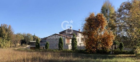 Casa de 11 habitaciónes en Monzambano, Italy No. 234754 11