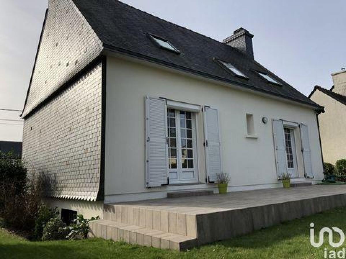 4 Schlafzimmer Haus in Cast, France, Nr. 8172