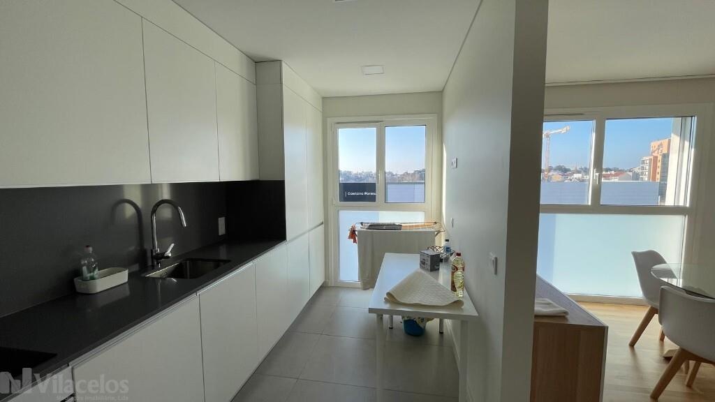 2 bedrooms Apartment in Porto, Portugal No. 111066