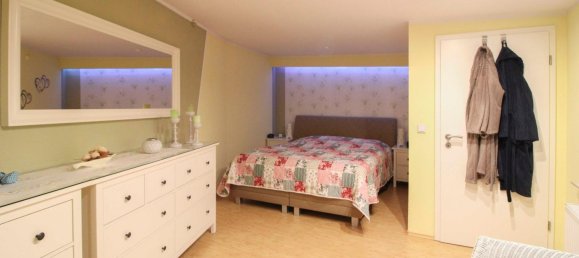 3 bedrooms House in Neumunster, Germany No. 76174 10