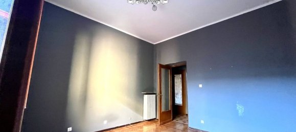 4 rooms Apartment in Cuneo, Italy No. 257956 3