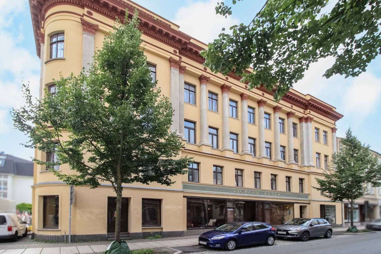 Edifício T24 em Greiz, Germany N.º 257028