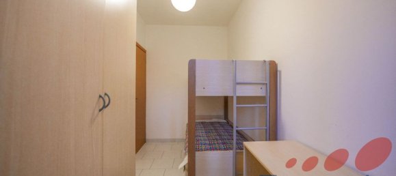 Apartamento de 3 habitaciónes en Ravenna, Italy No. 10527 2
