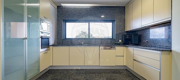 5 bedrooms House in Moita, Portugal No. 46559 17