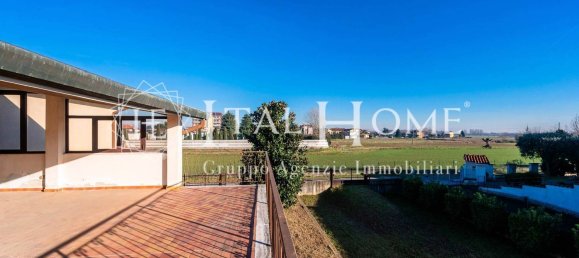 10 rooms Villa in Treviglio, Italy No. 265999 4