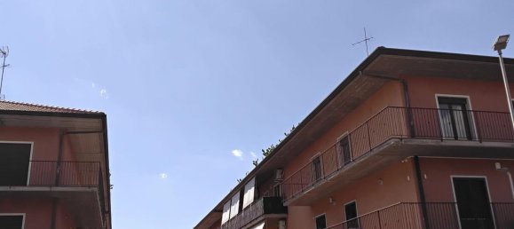 Duplex T7 em Camporotondo Etneo, Italy N.º 376452 4