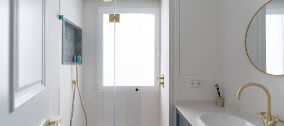 Apartamento de 3 dormitorios en Madrid, Spain No. 193669 8