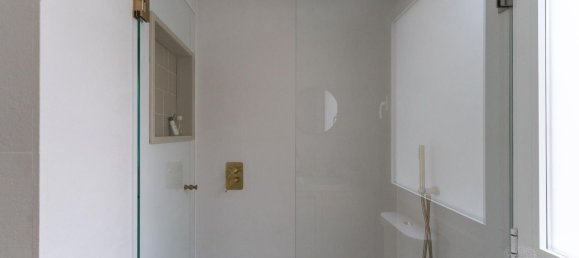 Apartamento de 3 dormitorios en Madrid, Spain No. 193669 23